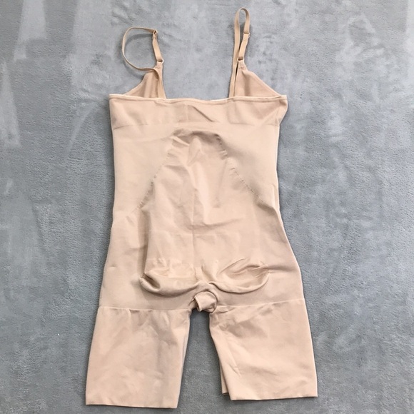 Spanx Invisible Mid Thigh Open Bust Body Suit Size 2X NWOT - Picture 5 of 8